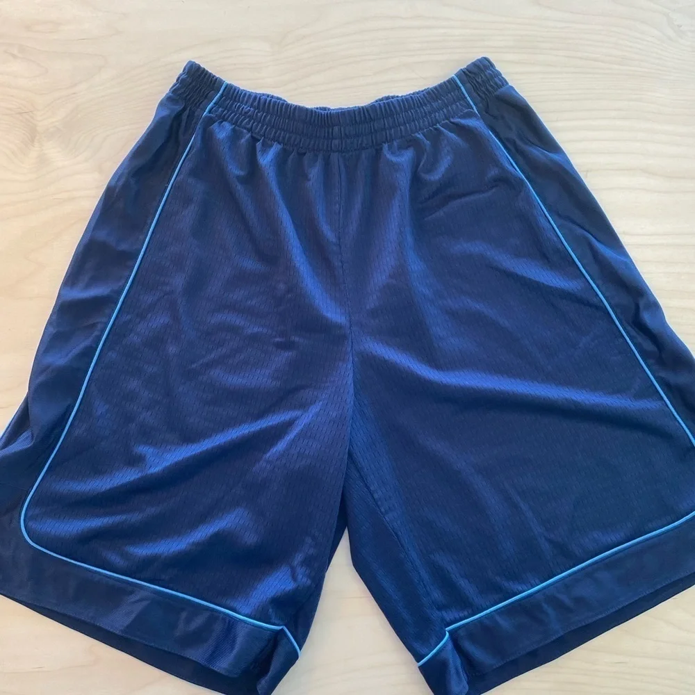 Bugle Boy Sports Shorts size Large (CK)